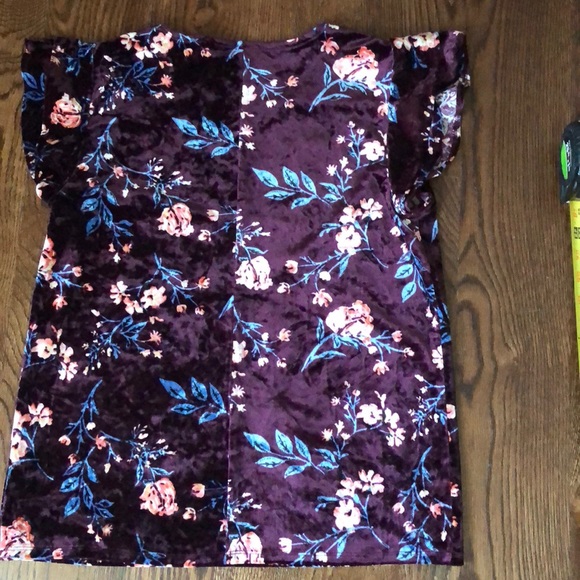 🎊HOST PICK🎊a.n.a Velvet Ruffle Tee - Picture 6 of 6